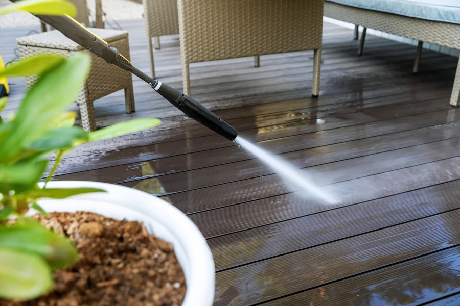 Power Washing Tips in Wellington FL